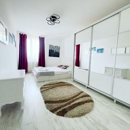 Yamalux Apartments - Ploiesti 33 クルージュ＝ナポカ エクステリア 写真