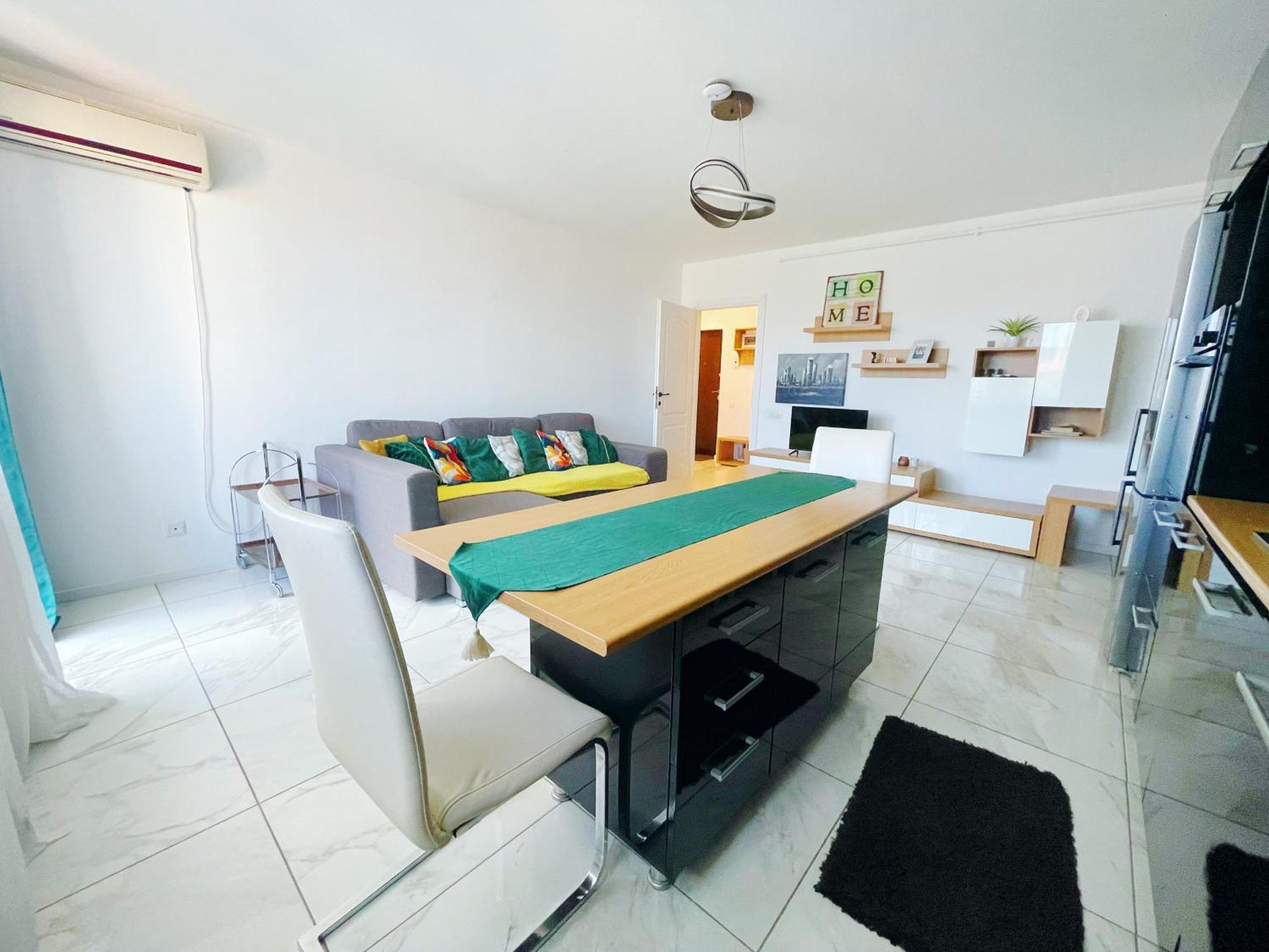 Yamalux Apartments - Ploiesti 33 クルージュ＝ナポカ エクステリア 写真