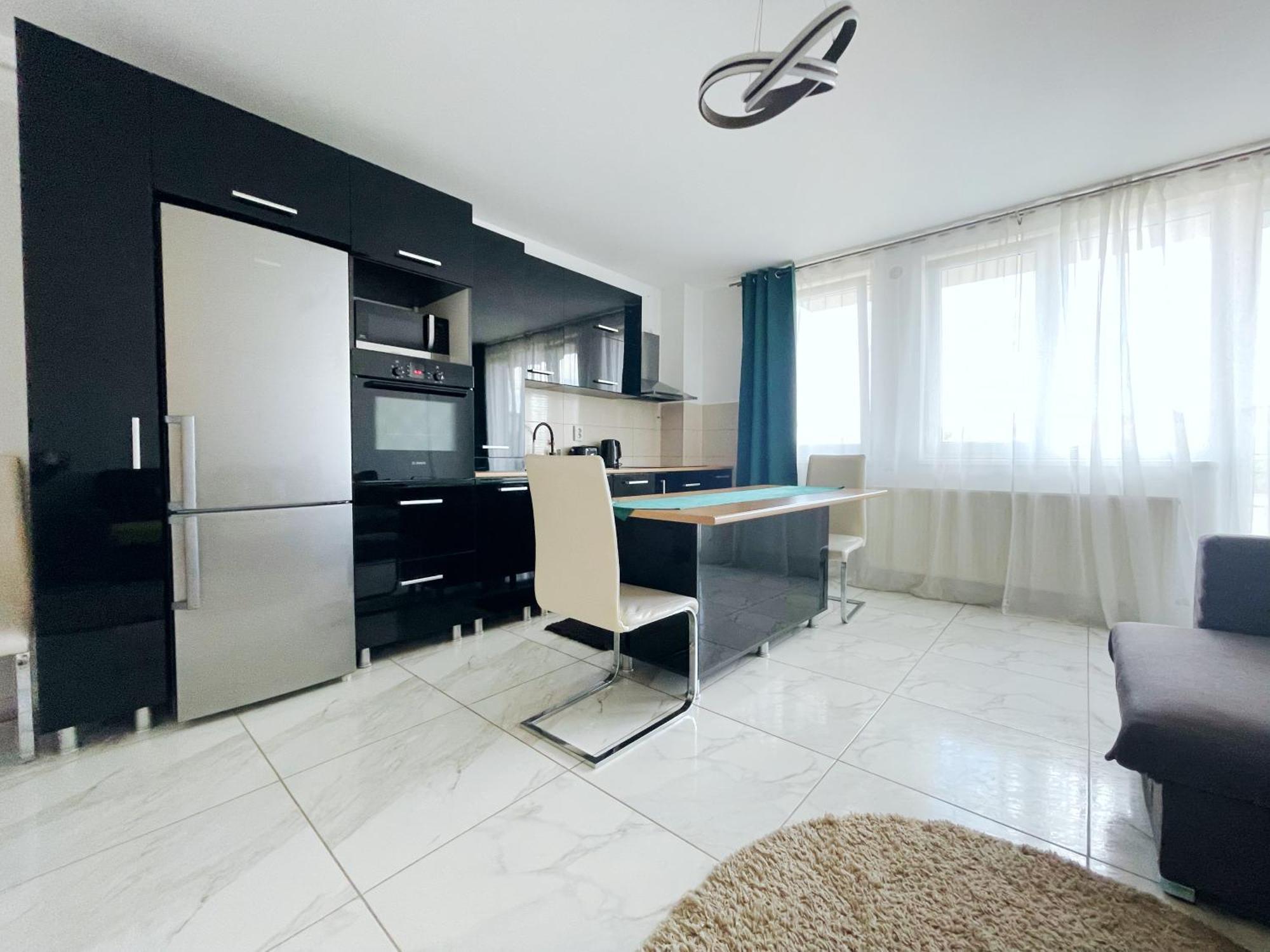 Yamalux Apartments - Ploiesti 33 クルージュ＝ナポカ エクステリア 写真